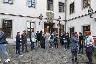 Studierende vor der Jugendherberge in Würzburg©HTW Berlin